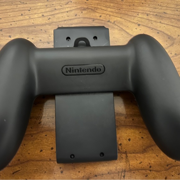 Nintendo Switch Joycons Grip - Picture 2 of 3